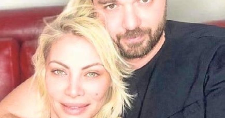 49 yaşında ikizlerini kucağına aldı