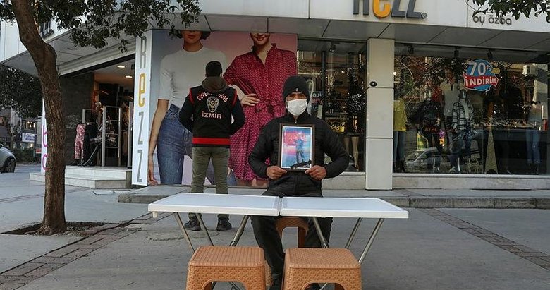 İzmir’de oğlu terör örgütü tarafından kaçırılan babanın evlat nöbeti sürüyor