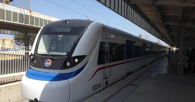 İZBAN’da intihar girişimi! Seferlerde aksama yaşandı