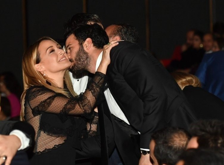 Barış Arduç ile Gupse Özay sır gibi sakladıkları kızlarıyla görüntülendi