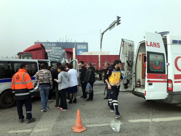 Manisa-İstanbul yolunda can pazarı: 8 yaralı