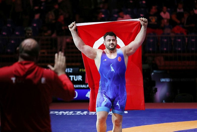 Milli güreşçimiz 11. kez Avrupa şampiyonu oldu