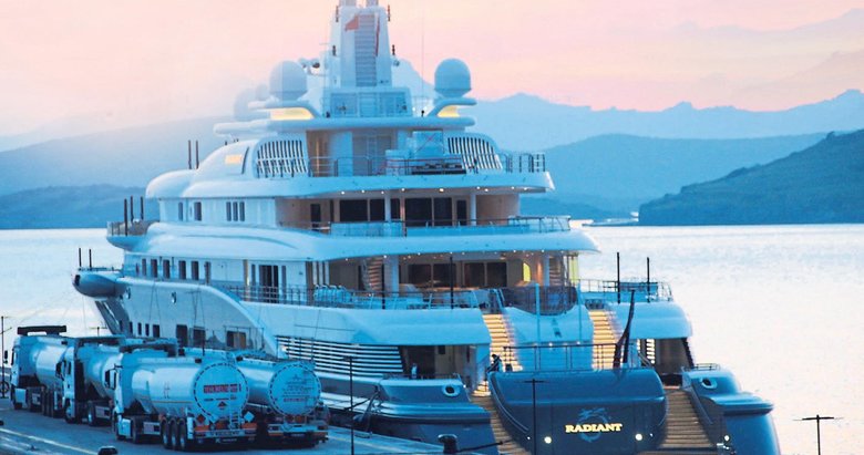 Dubai şeyhinin yatına 2.2 milyonluk yakıt