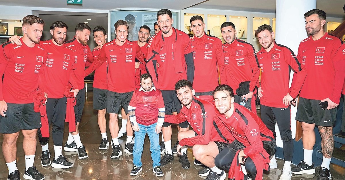 Köksal Baba'dan A Milli Takım'a sürpriz!