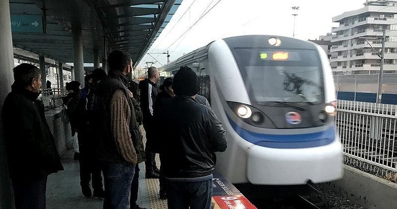 İZBAN’da grev başladı! İzmir’de metro çalışıyor mu? Grev kaç gün? Otobüs ve vapur ek seferleri konuldu