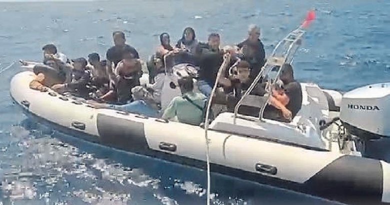 Aydın ve İzmir’de 52 göçmen kurtarıldı