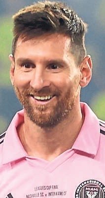Yaşlı hayranından Messi’ye evlilik teklifi