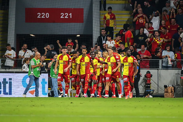 goz-goz-yerliye-dondu-1790375511086.png