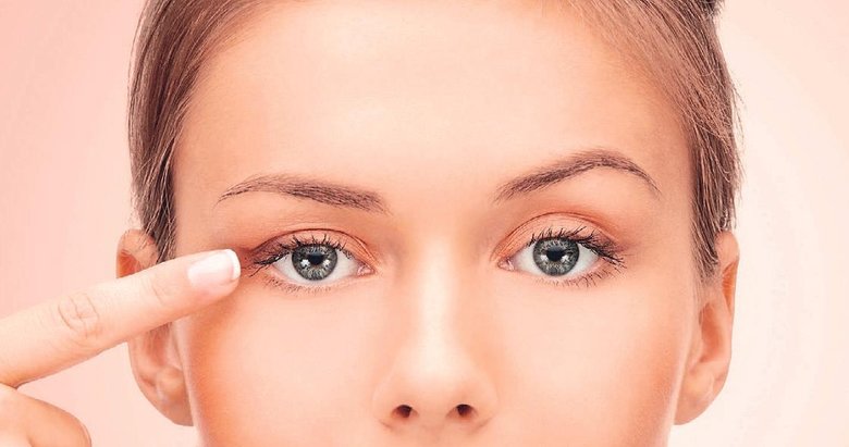 Göz kapağı estetiği ile daha genç bir görünüm