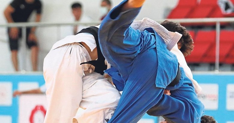 Manisa judoda şampiyon oldu