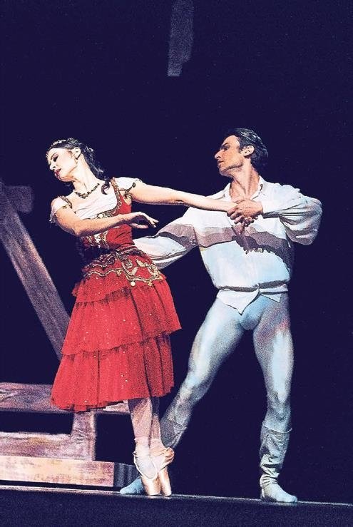 Quasimodo ile Esmeralda aşkı yeniden sahnede