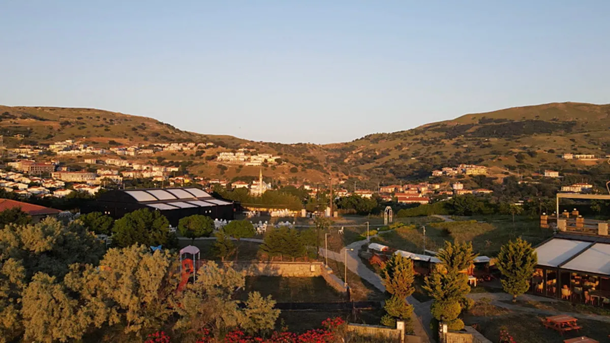 Gökçeada, Türkiye'nin En Büyük Adası Olarak Turizmde Yükselişini Sürdürüyor