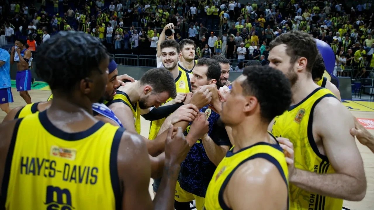Fenerbahçe Beko yarı finale yükseldi