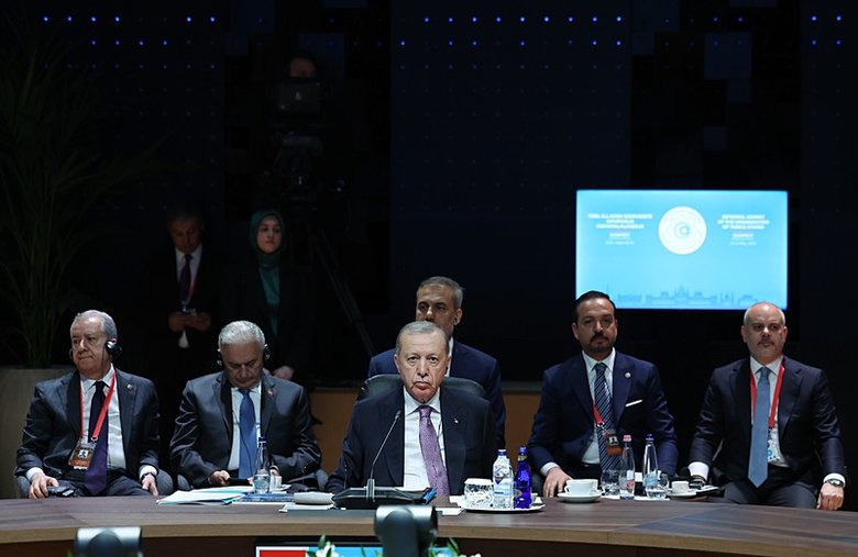 Başkan Erdoğan Macaristan’dan dünyaya seslendi: Gazze’de sivil halk cehennemi yaşıyor