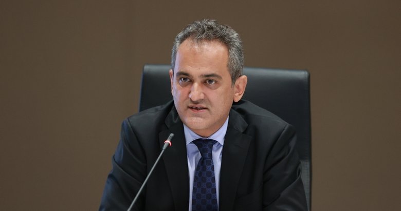 Son dakika: Okullar kapatılacak mı? Milli Eğitim Bakanı Mahmut Özer’den yüz yüze eğitim açıklaması!