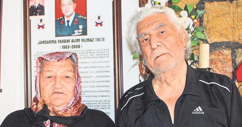 Şehit yarbayın yüreklerinde yaktığı ateş hiç sönmedi