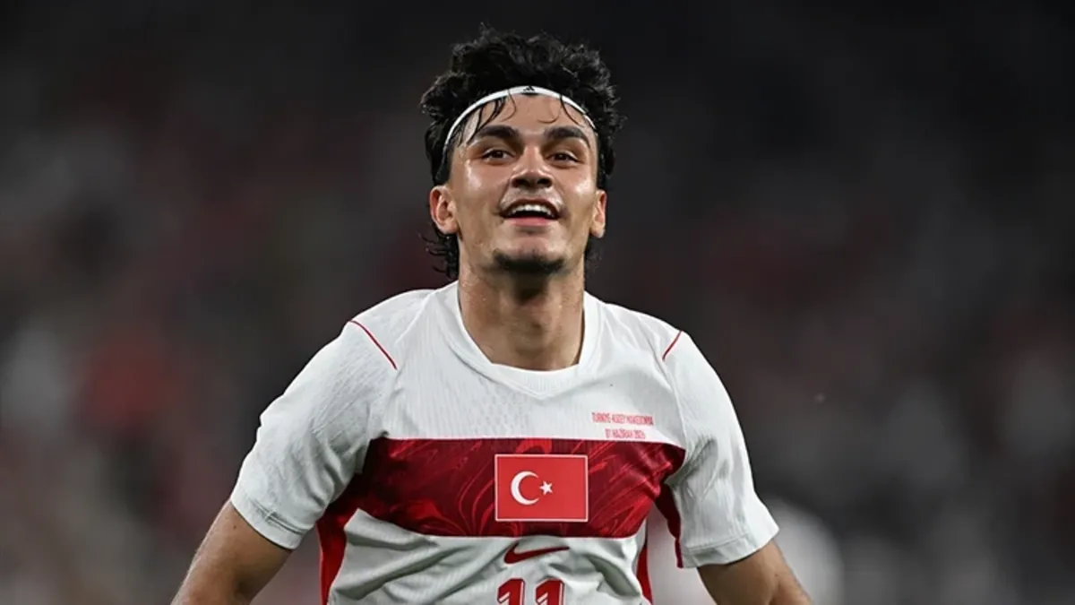Hütter, Can’ın kalmasını istiyor