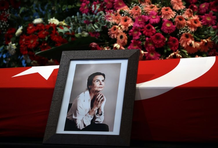 Fatma Girik’in kardeşinden hastaneye ve yeğeni Ahu Turanlı’ya ’ihmal’ davası!