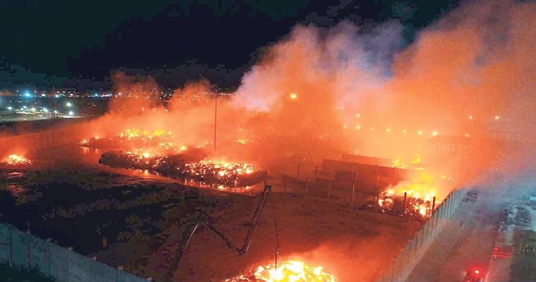 Milyonlarca liralık atık kağıt kül oldu