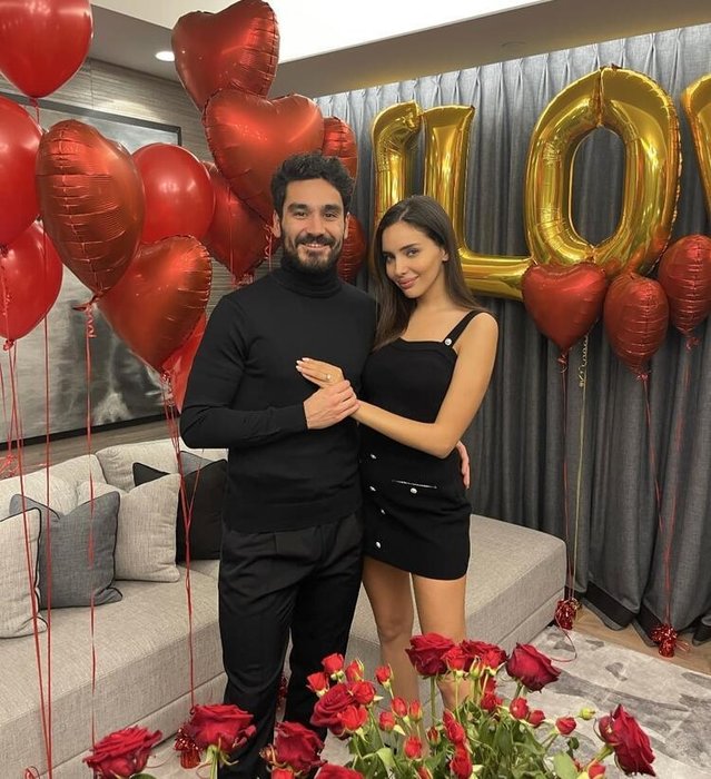 Ünlü futbolcu İlkay Gündoğan ve sevgilisi evlendi