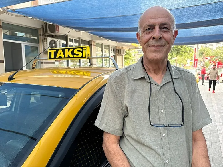 İzmir’de hayat kurtaran müdahale! Taksici son anda farketti