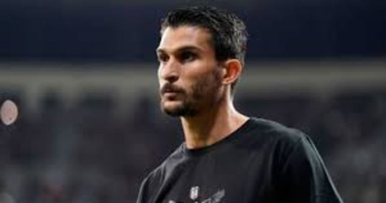 Necip Uysal’dan emeklilik kararı