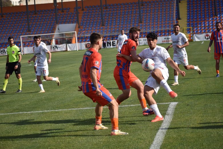 Namet Ateş, Altınordu’ya Play-Off ile başladı