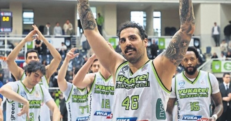 Merkezefendi gurbette terleyecek