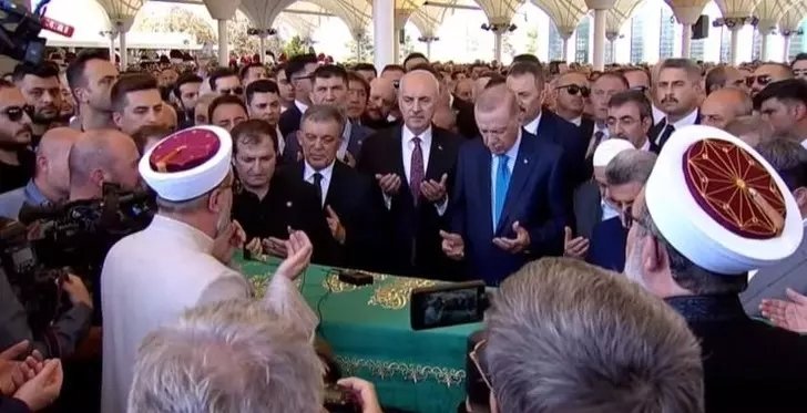 Saadet Partisi kurucusu Recai Kutan’ın cenaze törenine Başkan Erdoğan da katıldı