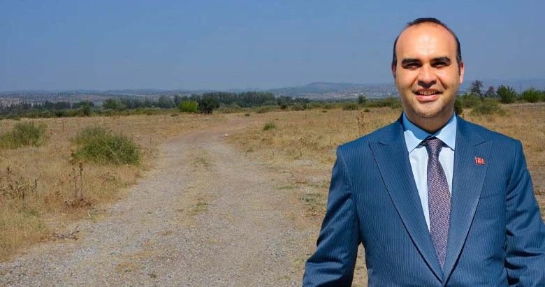 Bakan Kacır Manisa’daki araziyi denetledi! Dev yatırım için geri sayım başladı