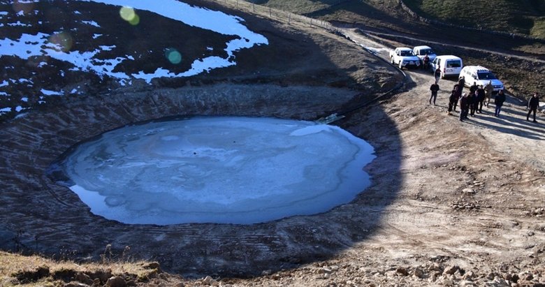 Dipsiz Göl’e su verilmeye başlandı