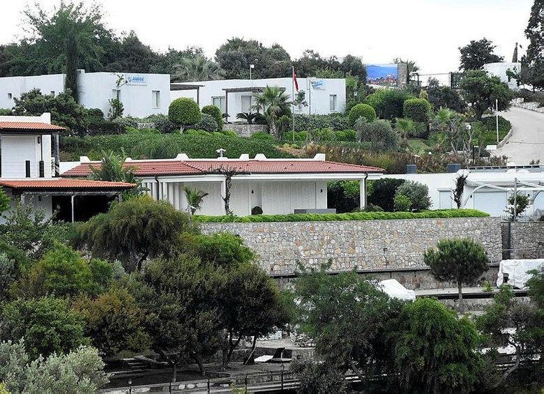 Bodrum’daki kaçak villa için Özdil hakkında suç duyurusu