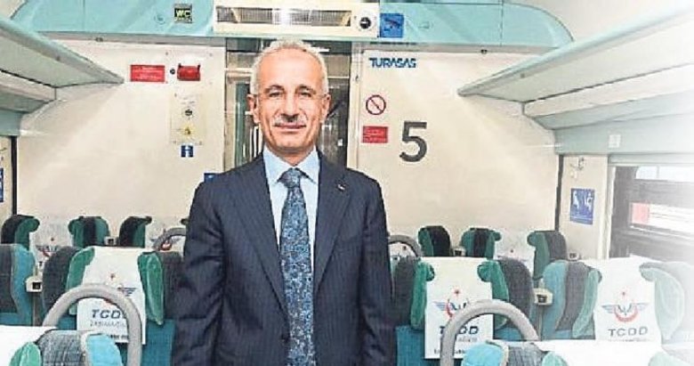 Emeklilere bayramda tren yüzde 10 indirimli