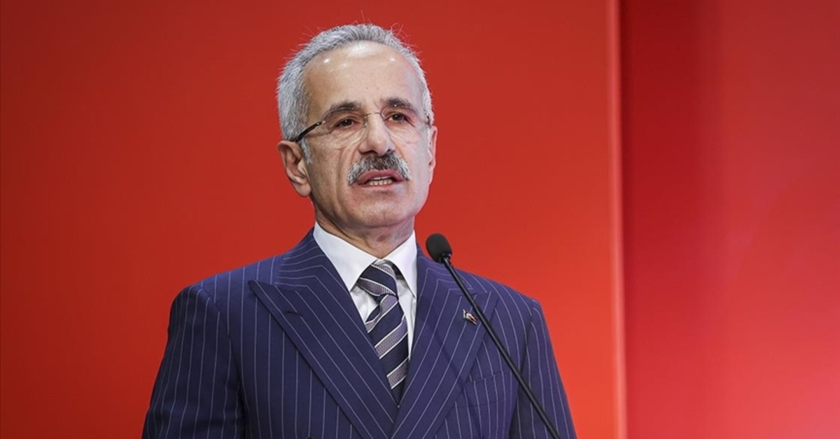 Türk gemisi Hürmüz’ü aştı