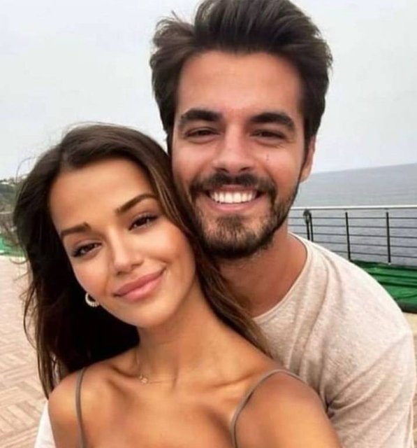 Oyuncu Berk Atan ve sosyal medya fenomeni Selin Yağcıoğlu ayrıldı