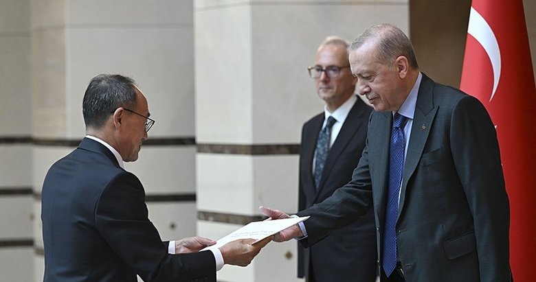 Başkan Erdoğan, güven mektuplarını kabul etti