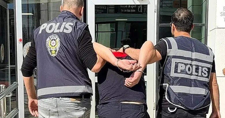 Gözü dönmüş itfaiyeci eski sevgilisini yaktı
