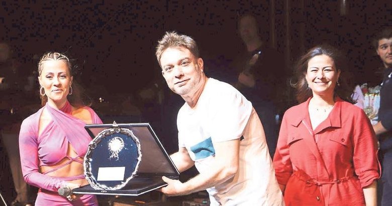 Çiçek gibi festival konserlerle sona erdi