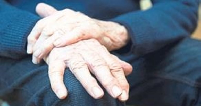 Parkinson hastalığında belirtilere dikkat edilmeli