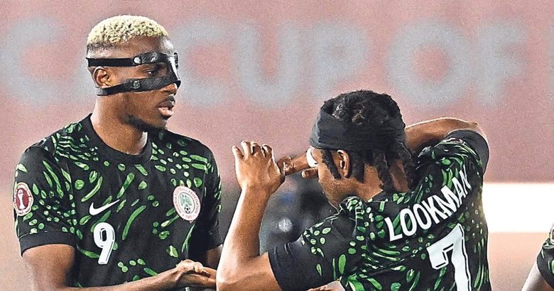 Osimhen ile Lookman tartıştı