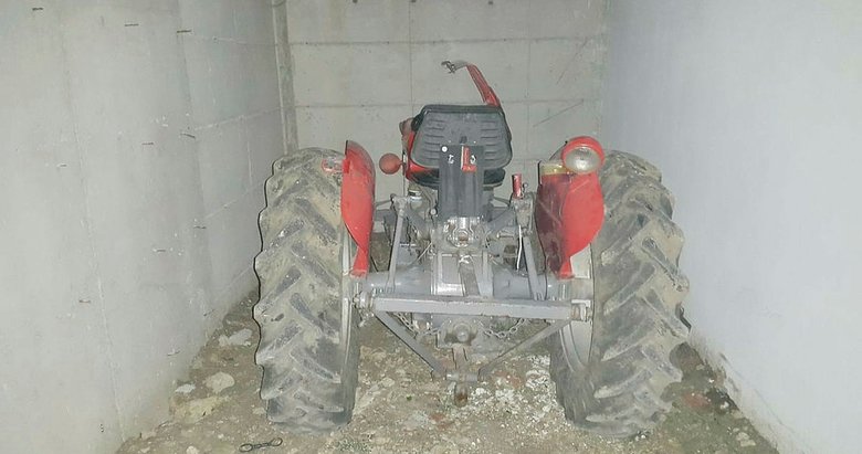 İzmir’de traktör hırsızı baba-oğul yakalandı