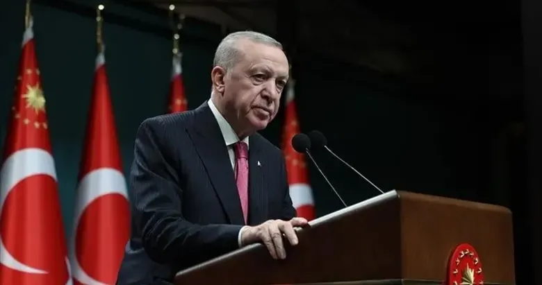’’Bizim kırmızı çizgimiz aziz milletimizdir’’