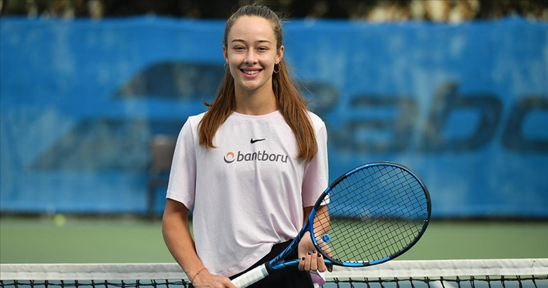 Zeynep Sönmez final turuna çıktı