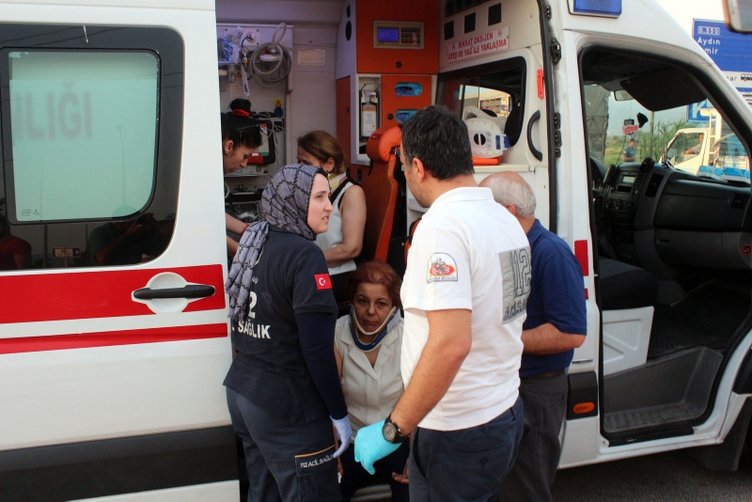 Aydın’da kamyonla midibüs çarpıştı: 7 yaralı