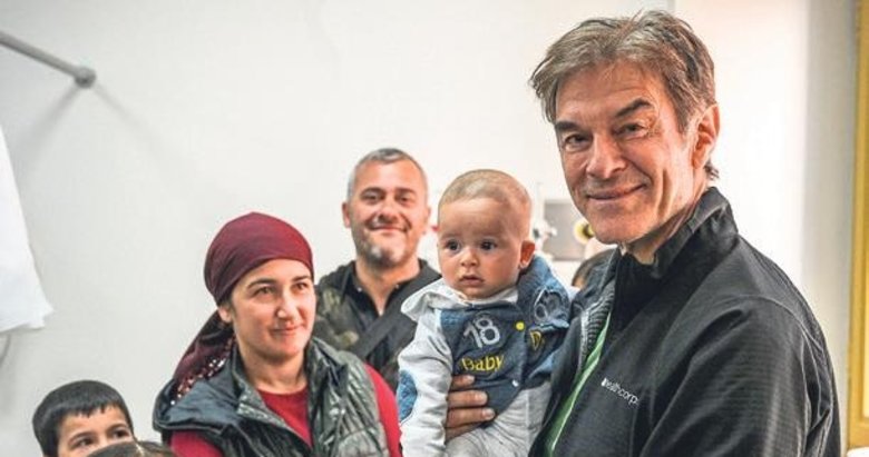 Doktor Mehmet Öz deprem bölgesinde