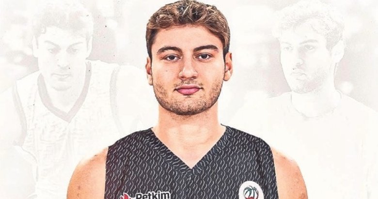 Petkimspor’da Ozan imzaladı