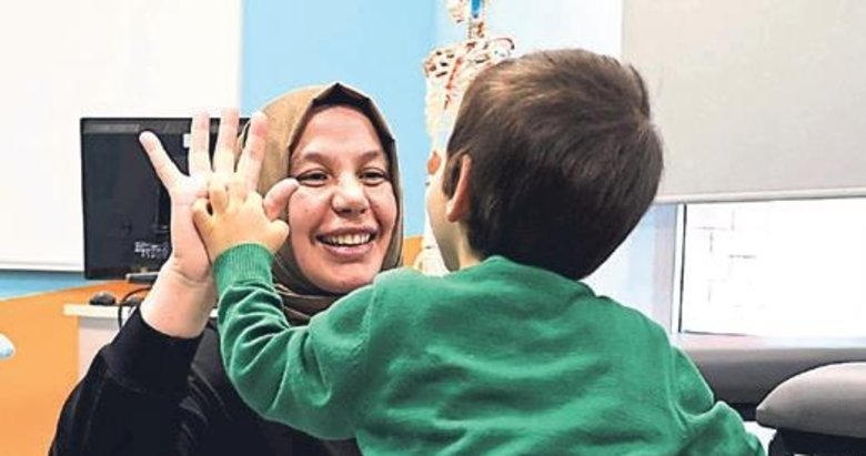 Oğlu için yeniden üniversitede