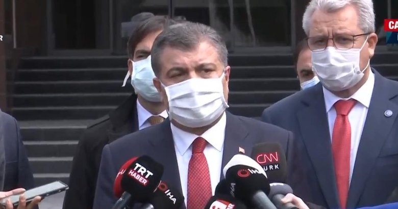 Sağlık Bakanı Fahrettin Koca’dan İzmir’de önemli açıklamalar