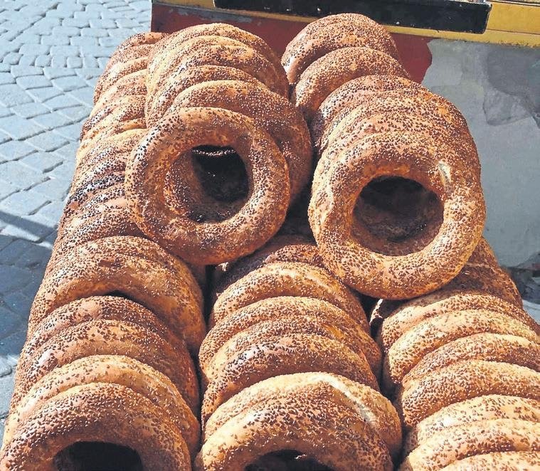 İzmirli olmak demek...