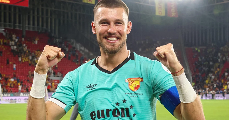 Göztepe’de transfer iddiası! Polonyalı file bekçisi ülkesine mi dönüyor?